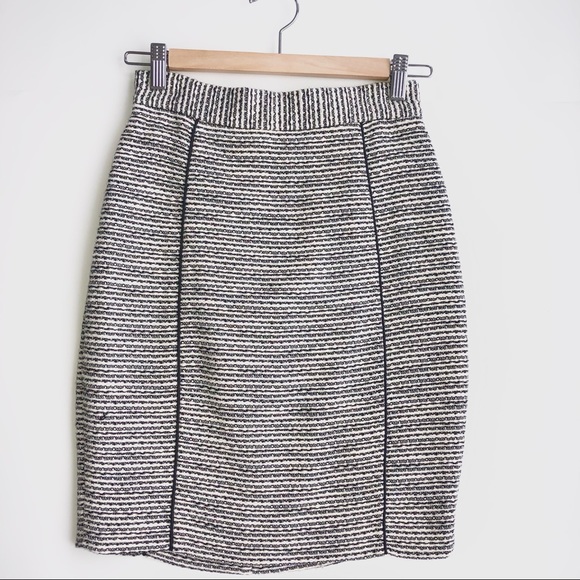 Tweed-like pencil skirt with gold zipper at the back, size XS - Picture 1 of 6
